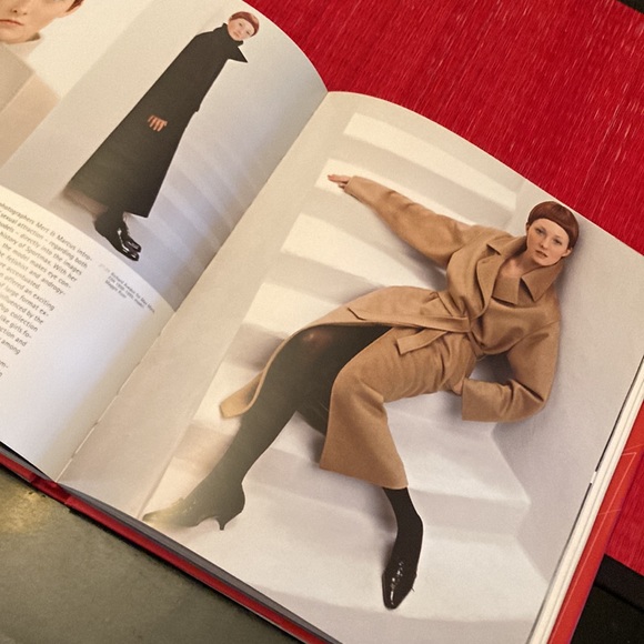 Coats! Max Mara, 55 Years of Italian Fashion - Picture 4 of 9